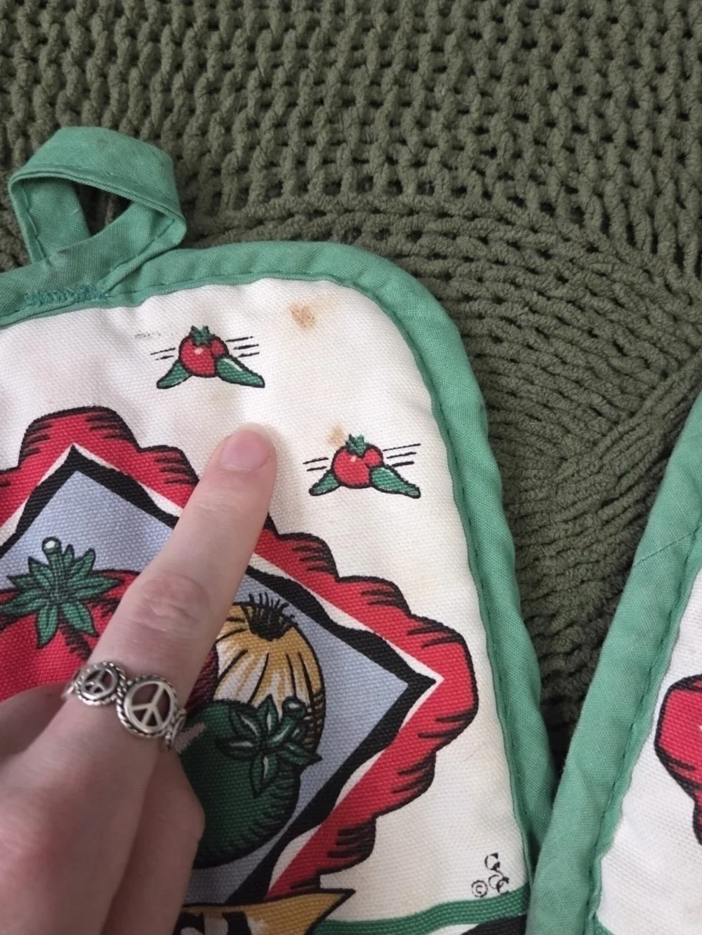 Set Of 2 Vintage Salsa Pot Holders Green Vegetable Tomato Pepper